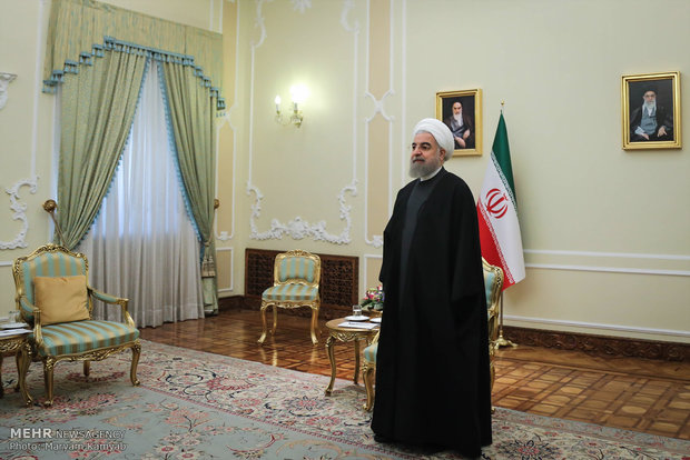 Rouhani receives Venezuelan oil, foreign mins.