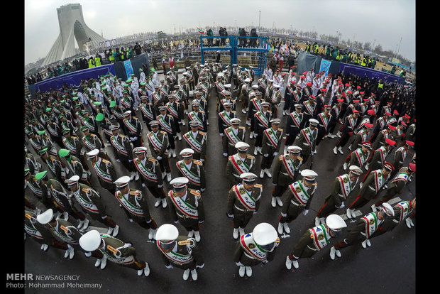 راهپیمایی یوم الله ۲۲ بهمن در تهران - 2