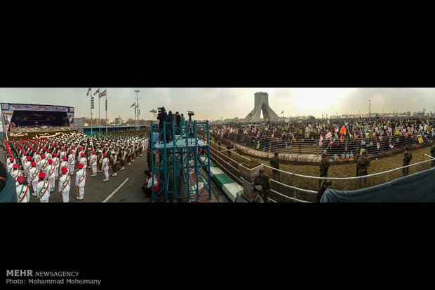 راهپیمایی یوم الله ۲۲ بهمن در تهران - 2