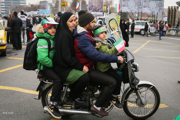 راهپیمایی یوم الله ۲۲ بهمن در تهران