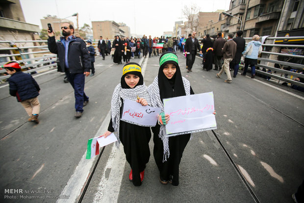 راهپیمایی یوم الله ۲۲ بهمن در تهران -۳