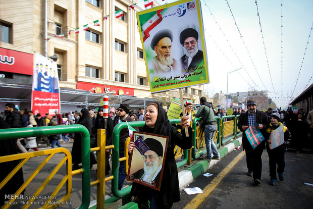 راهپیمایی یوم الله ۲۲ بهمن در تهران -۳