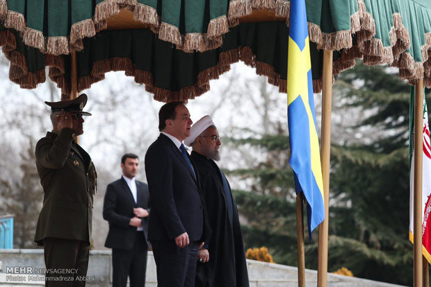 Rouhani officially welcomes Swedish PM