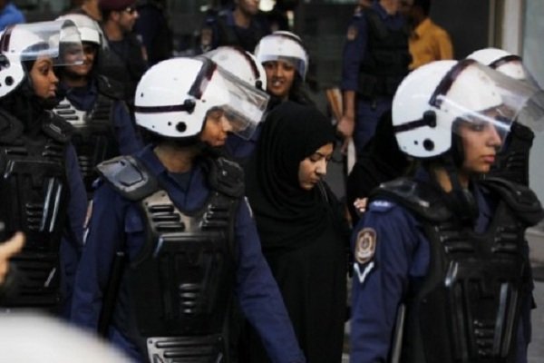 اعتقال امرأة بحرينية