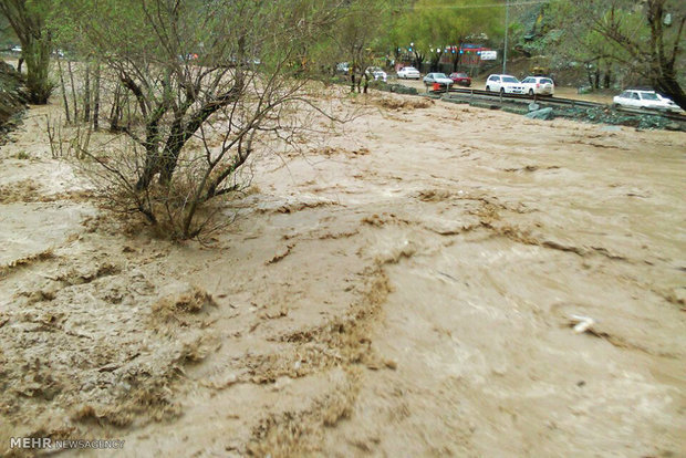 بارش بی‌سابقه در استان البرز/احتمال طغیان رودخانه‌ها