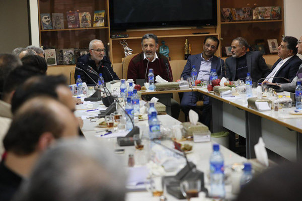 ریشه تندروی‌ها در بی ایمانی و بی عدالتی است