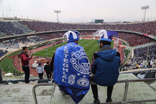 Esteghlal-Persepolis on frames