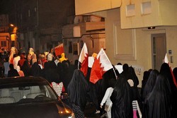 تظاهرات گسترده مردم بحرین در شب ۱۴ فوریه +تصاویر