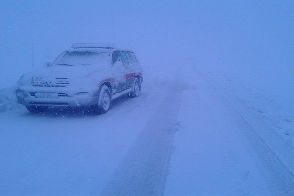 اسکان اضطراری ۳۰۰ نفر و رهاسازی ۹۰ خودرو از برف در استان همدان