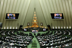 پایان بررسی بودجه در مجلس/ دخل و خرج دولت در سال ۹۶ تعیین شد