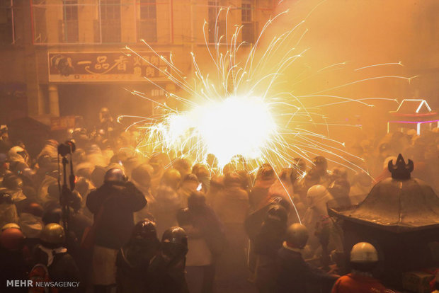 جشنواره آتش بازی خطرناک در تایوان‎