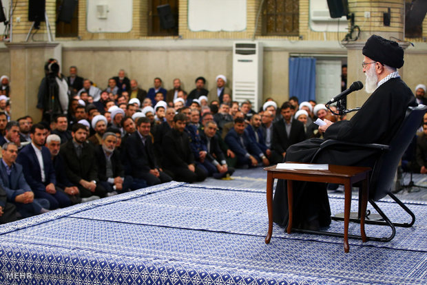 Leader receives people of East Azerbaijan province