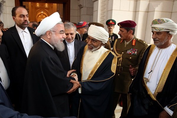 روحاني يترك عمان ويتوجه الى الكويت