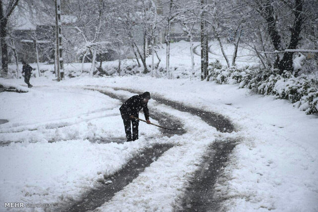 Heavy snowfall in Astara 