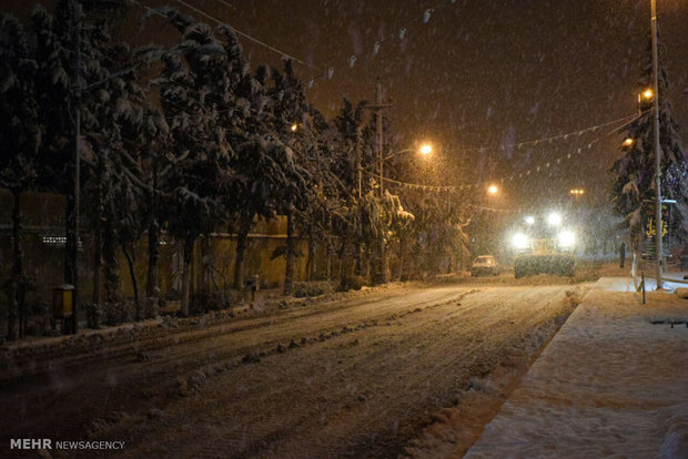 Heavy snowfall in Astara 