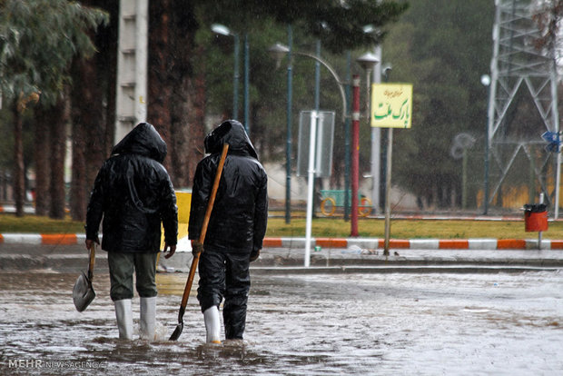 آبگرفتگی معابر سیرجان