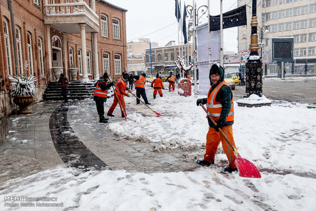 Urmiye’de yoğun kar yağışı