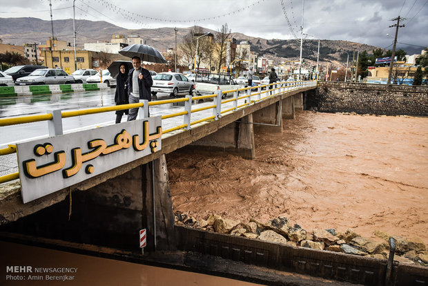 خروش رودخانه خشک شیراز پس از مدت‌ها خشکی