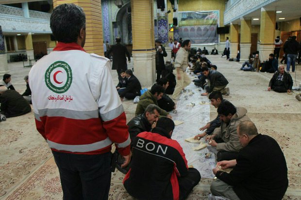 ۳۱۰ مسافر در راه مانده در مساجد زنجان اسکان شدند