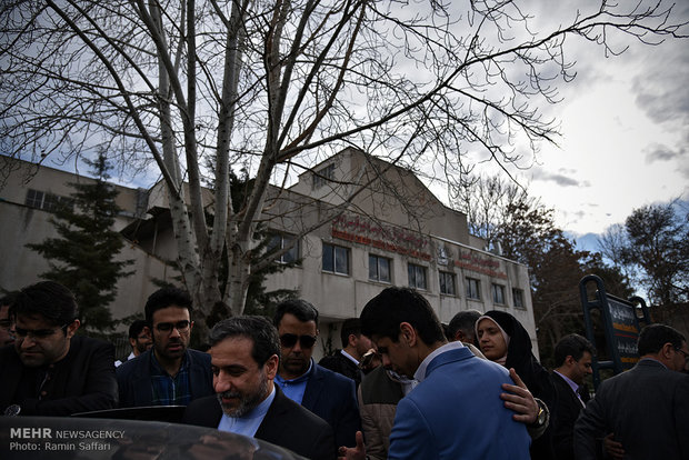 نشست عباس عراقچی معاون محترم وزیر امور خارجه با دانشجویان بین المللی دانشگاه های استان خراسان رضوی