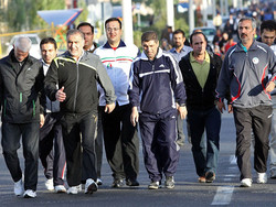همایش بزرگ پیاده روی خانوادگی در لنگرود برگزار شد