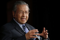 Malaysian PM lauds Iran for resisting against sanctions
