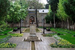 نقاشی «صف سلام فتحعلی شاهی» در دانشگاه تهران رونمایی می شود