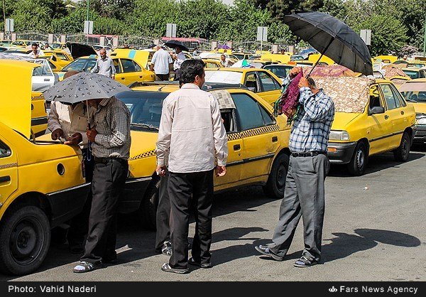اصرار مجدد اعضای شورای شهر تهران به افزایش کرایه‌های تاکسی