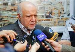 Iran to sign 10 new oil contracts: oil Min.