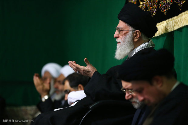 Leader attends 2nd Fatemieh mourning session