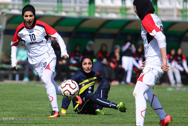 İran’da kadınlar futbolu
