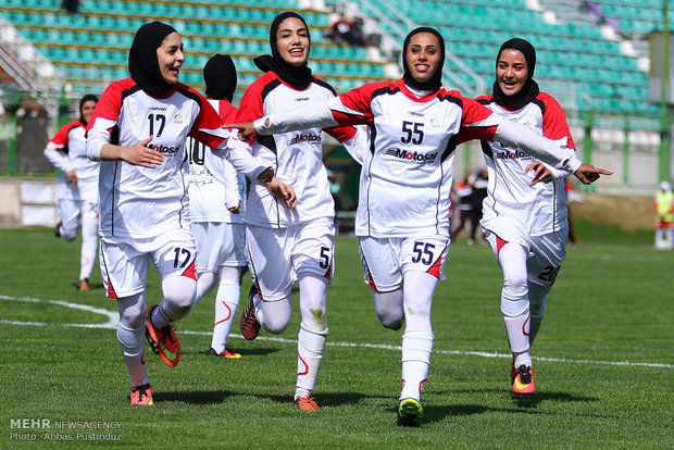 İran’da kadınlar futbolu