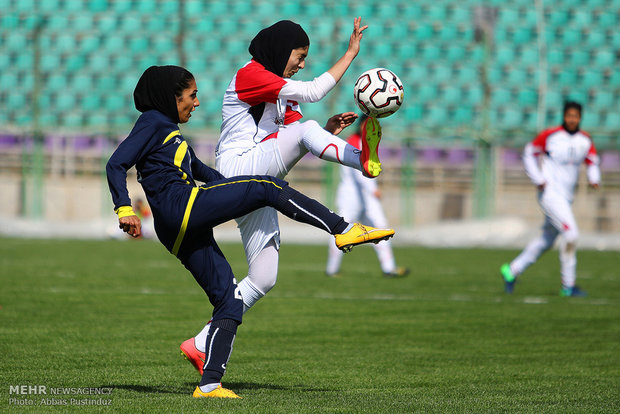 İran’da kadınlar futbolu