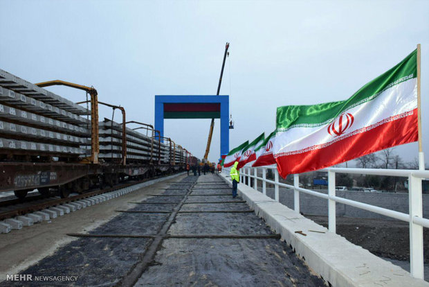 Iran kicks off track laying of Iran-Azerbaijan railroad