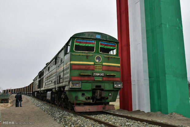 حرکت قطارهای رجا بر اساس ساعت رسمی کشور