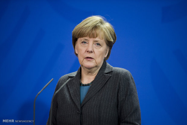 صدراعظم آلمان به بازماندگان سقوط هواپیما در ایران تسلیت گفت