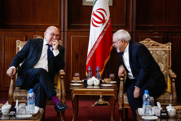 Zarif’le Fransa Ekonomi Bakanı’nın görüşmesi