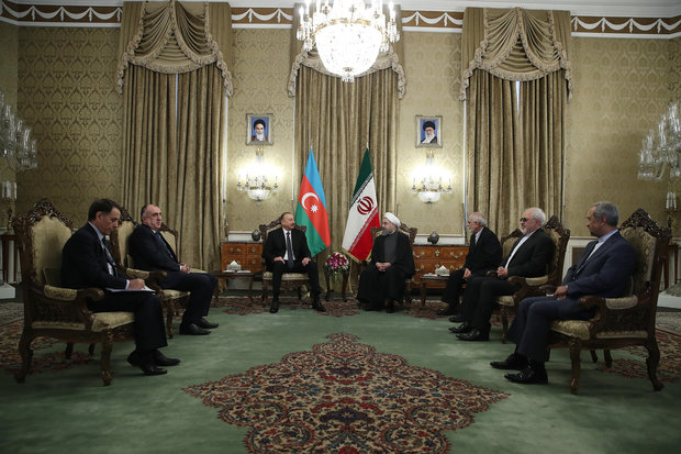 President Rouhani officially welcomes Azerbaijani counterpart