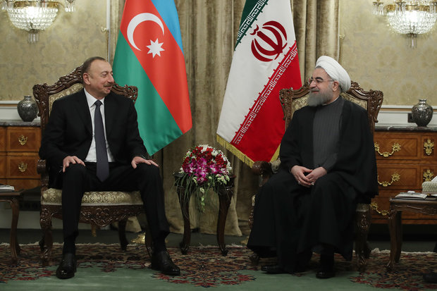 President Rouhani officially welcomes Azerbaijani counterpart