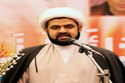 نظامیان آل خلیفه یکی از علمای بحرین را مورد ضرب و شتم قرار دادند