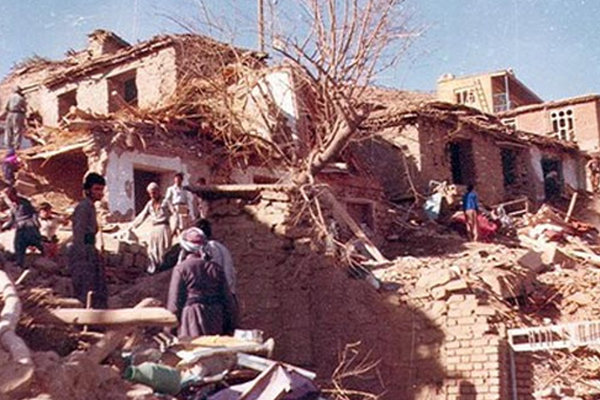 فاجعه سردشت در سال ۶۶ سند رسوایی کاخ‌سفید و هم‌پیمانان آمریکا است