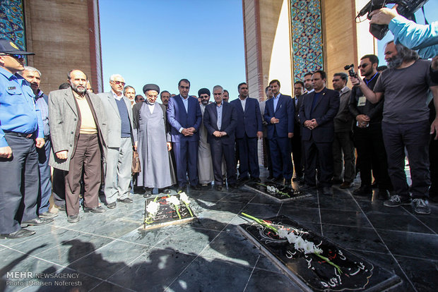 افتتاح بیمارستان رازی بیرجند و شیمی درمانی مهر ایران در بیرجند‎