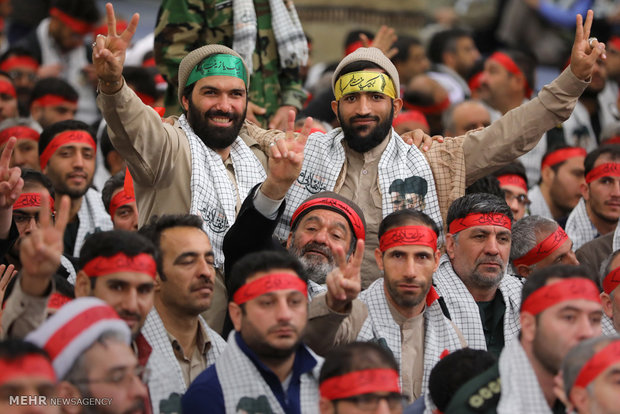 دیدار دست‌اندرکاران راهیان نور با رهبر انقلاب