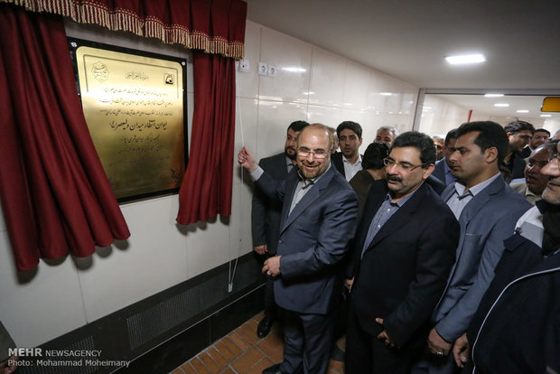 Valiasr Sq. new monument unveiled