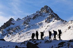 همایش بزرگ روز جهانی کوهنوردی در همدان برگزار شد