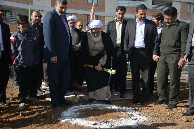 کلنگ مسجد مجتمع رضوان کرمانشاه بر زمین زده شد