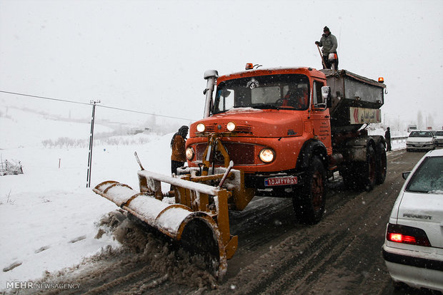 Snow whitens Kurdistan