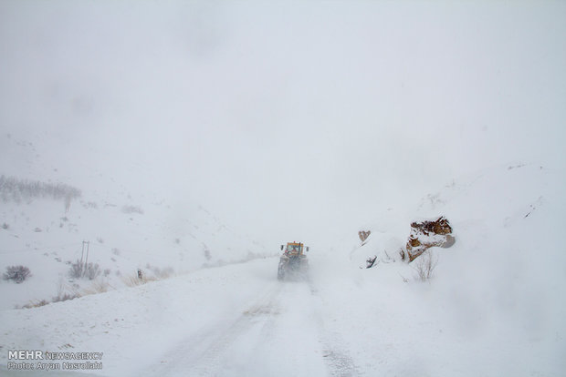 Snow whitens Kurdistan