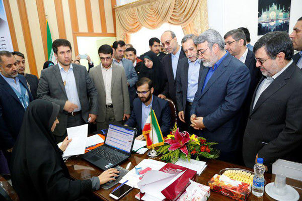 وزیر کشور از ستاد انتخابات قزوین بازدید کرد