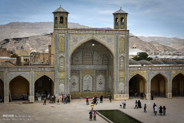 Vekil Camii, Zendiye döneminin mimari şaheseri